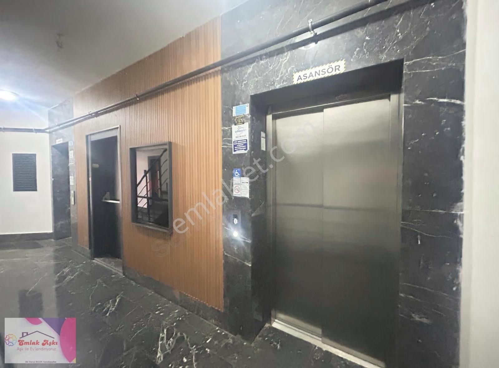 Altıntaş Kardeş Kentler Caddesinde Kiralik 1+1