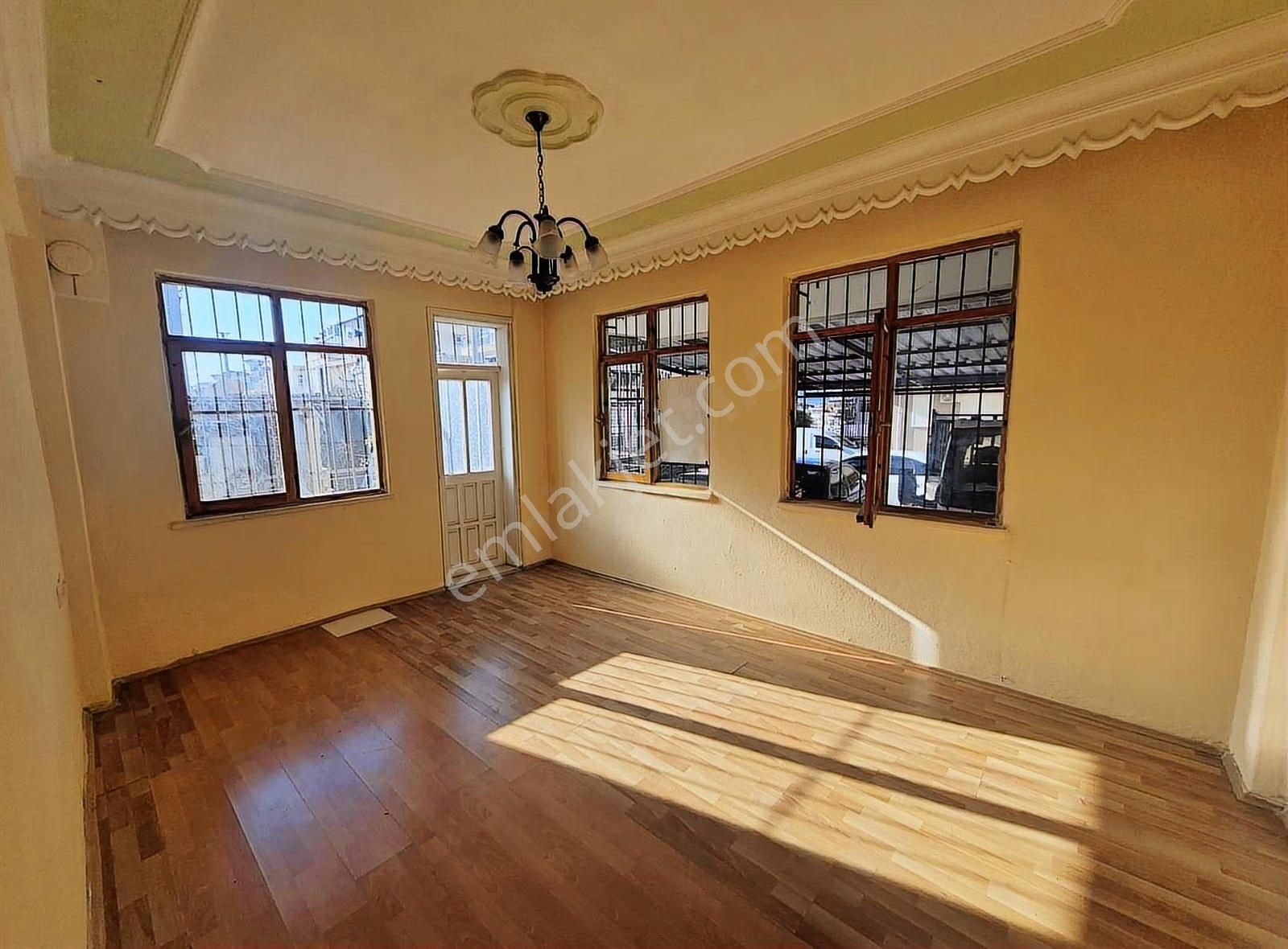 Öz Yıldız Emlaktan Şelale Mahallesinde 2+1 Kiralık Daire - Görsel 2