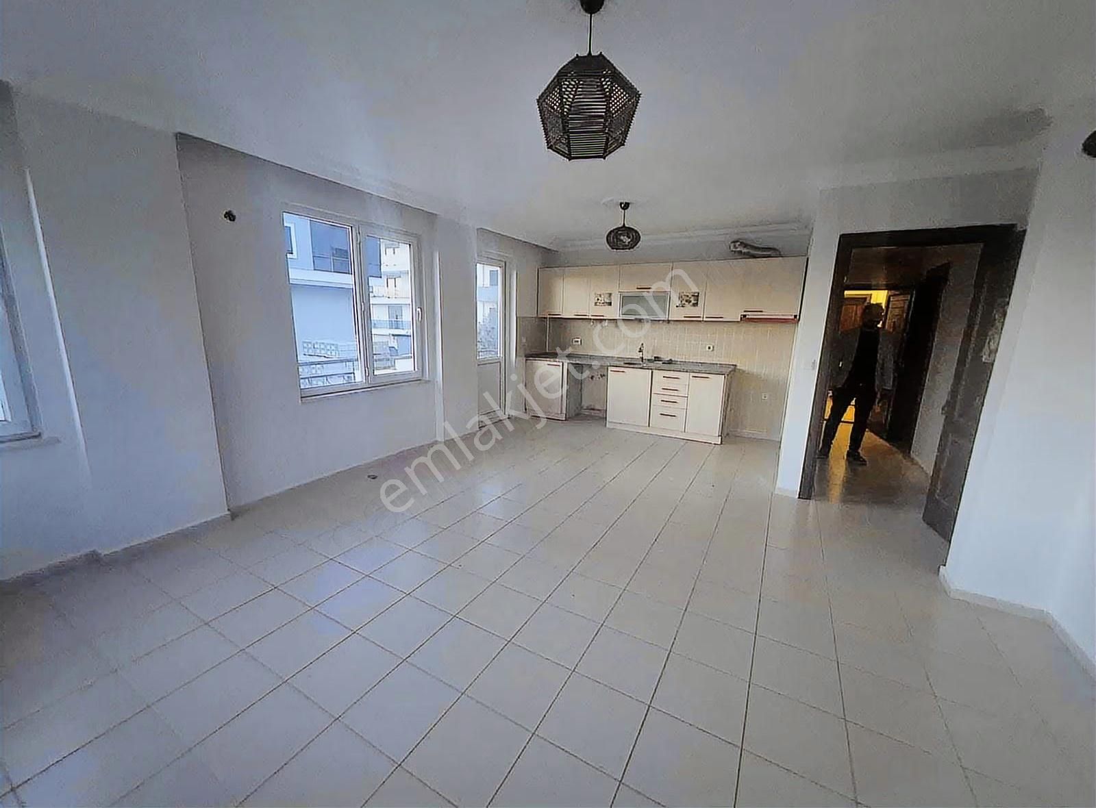 Öz Yıldız Emlaktan Bahçelievlerde Kiralık 2+1 Daire - Görsel 17