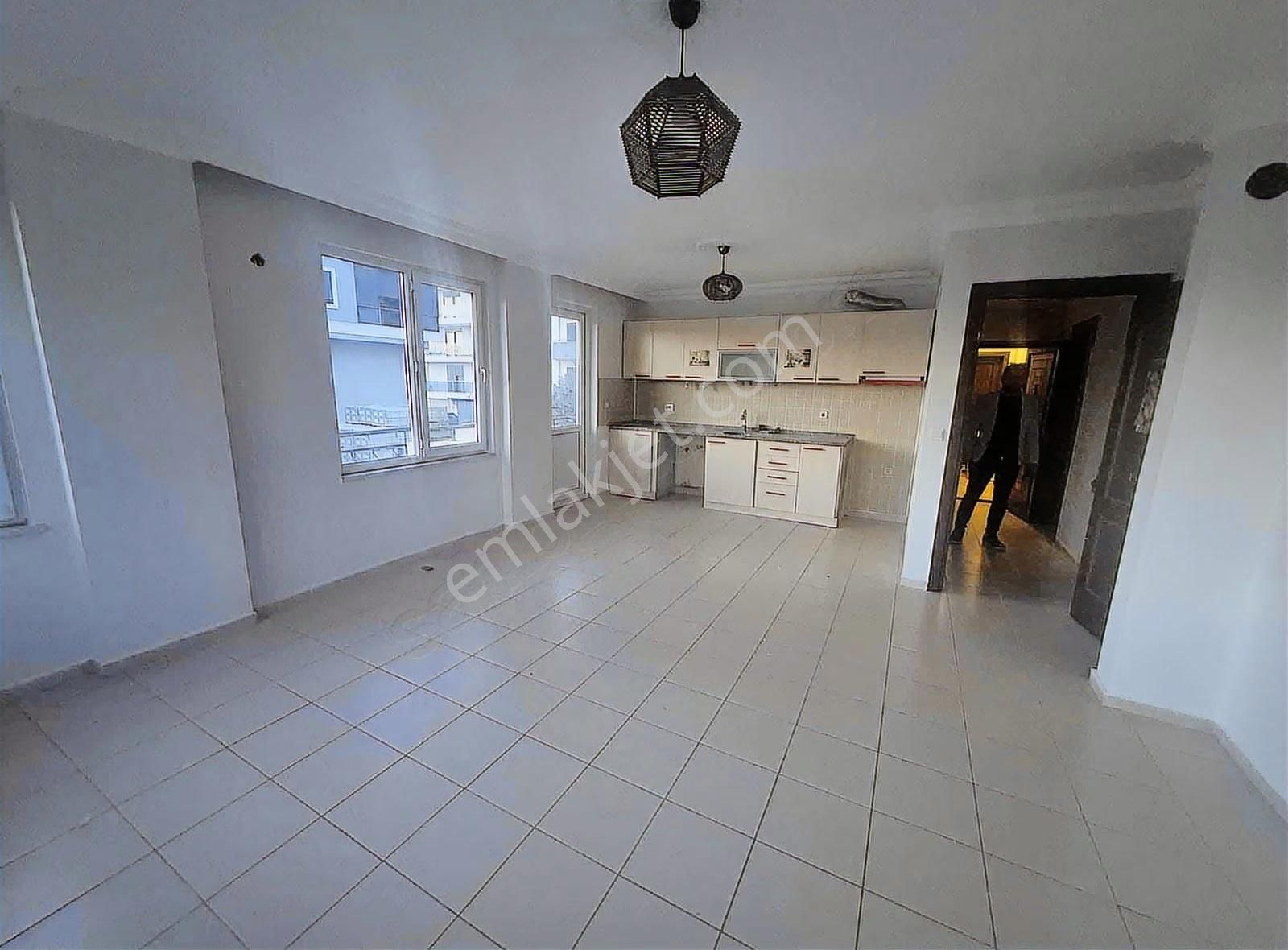 Öz Yıldız Emlaktan Bahçelievlerde Kiralık 2+1 Daire - Görsel 5