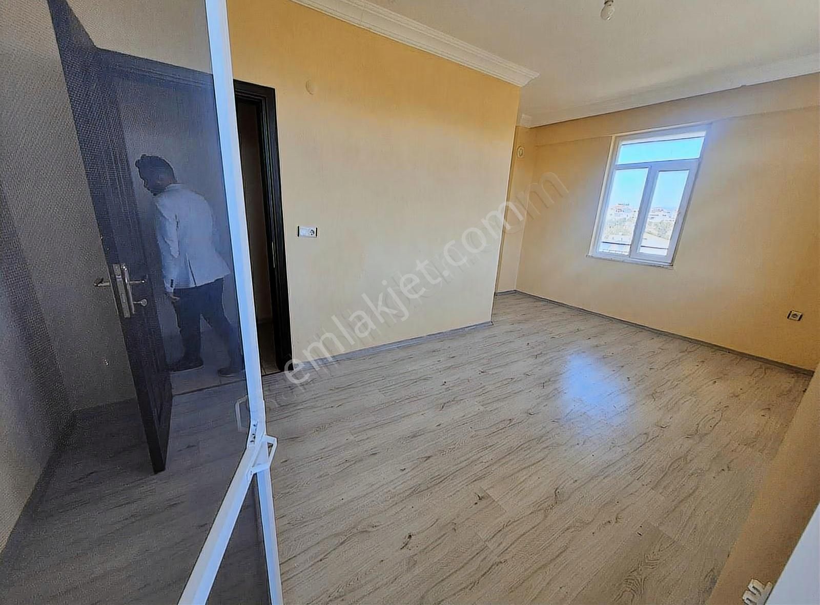 Öz Yıldız Emlaktan Hatıplar Mahallesinde 3+1 Geniş Kiralık Daire - Görsel 16