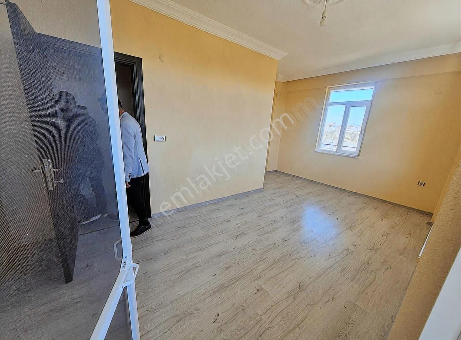 Öz Yıldız Emlaktan Hatıplar Mahallesinde 3+1 Geniş Kiralık Daire - Görsel 9