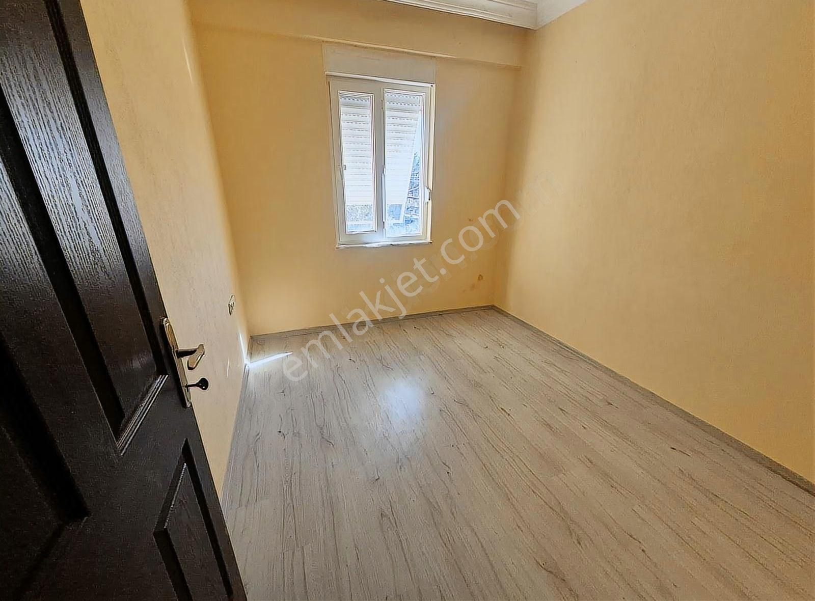 Öz Yıldız Emlaktan Hatıplar Mahallesinde 3+1 Geniş Kiralık Daire - Görsel 12