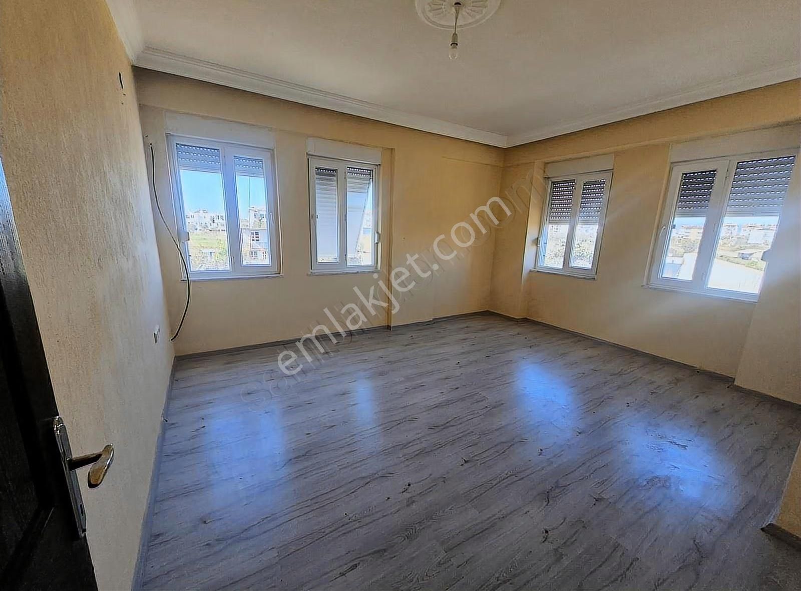 Öz Yıldız Emlaktan Hatıplar Mahallesinde 3+1 Geniş Kiralık Daire - Görsel 4