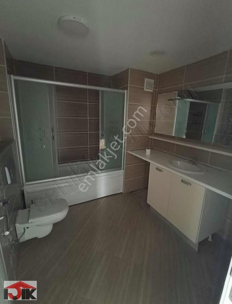 Çınar Evlerinde Kiralık 3+1 Daire, Kat 2 - Görsel 9