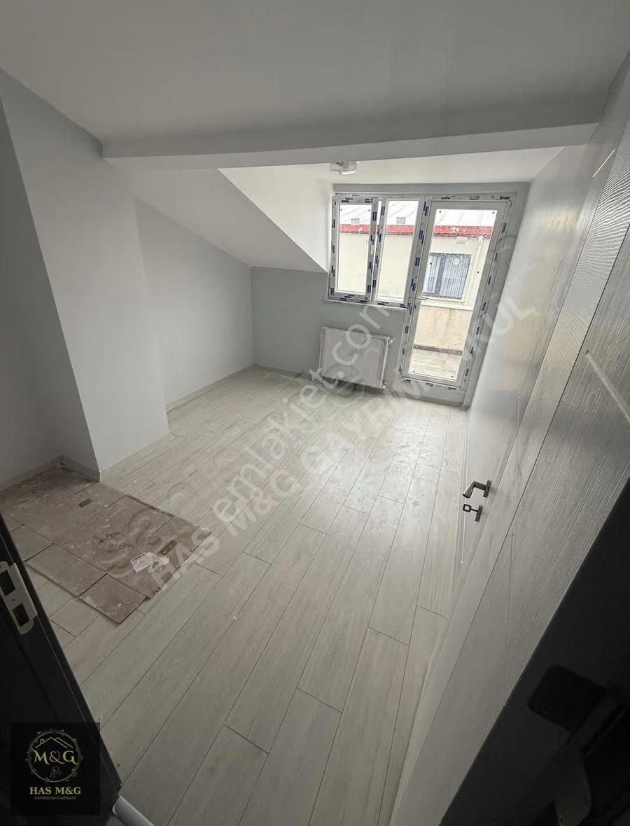 Taşoluk Yeşil Cami Yakını 200 Metre 4+2 Dubleks (eminevim Uygun) - Görsel 3