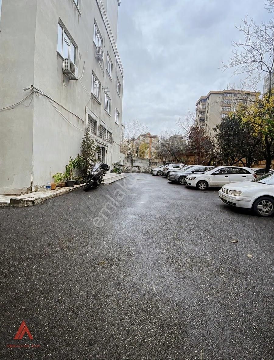 Kozyatağı Metroya Yürüme Mesafesinde Kiralık İş Yeri - Ofis Katı - Görsel 12