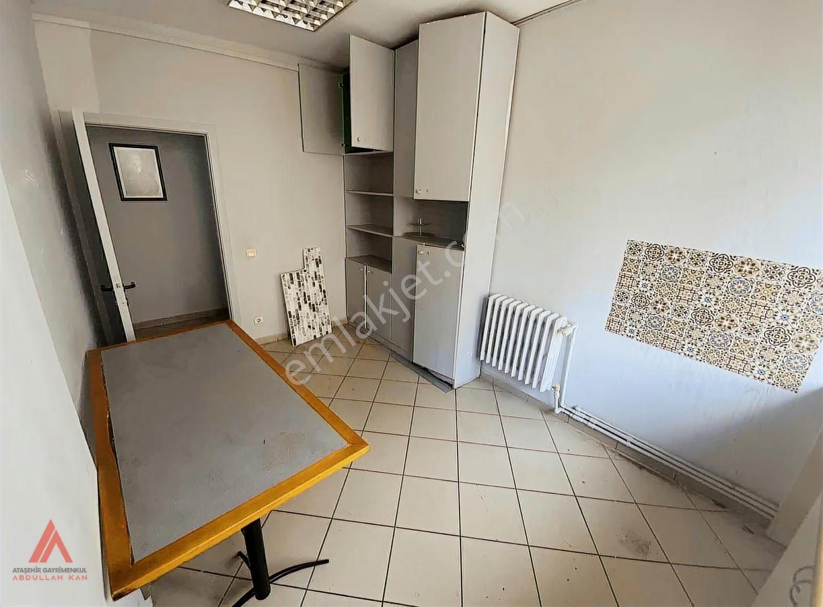 Kozyatağı Metroya Yürüme Mesafesinde Kiralık İş Yeri - Ofis Katı - Görsel 6