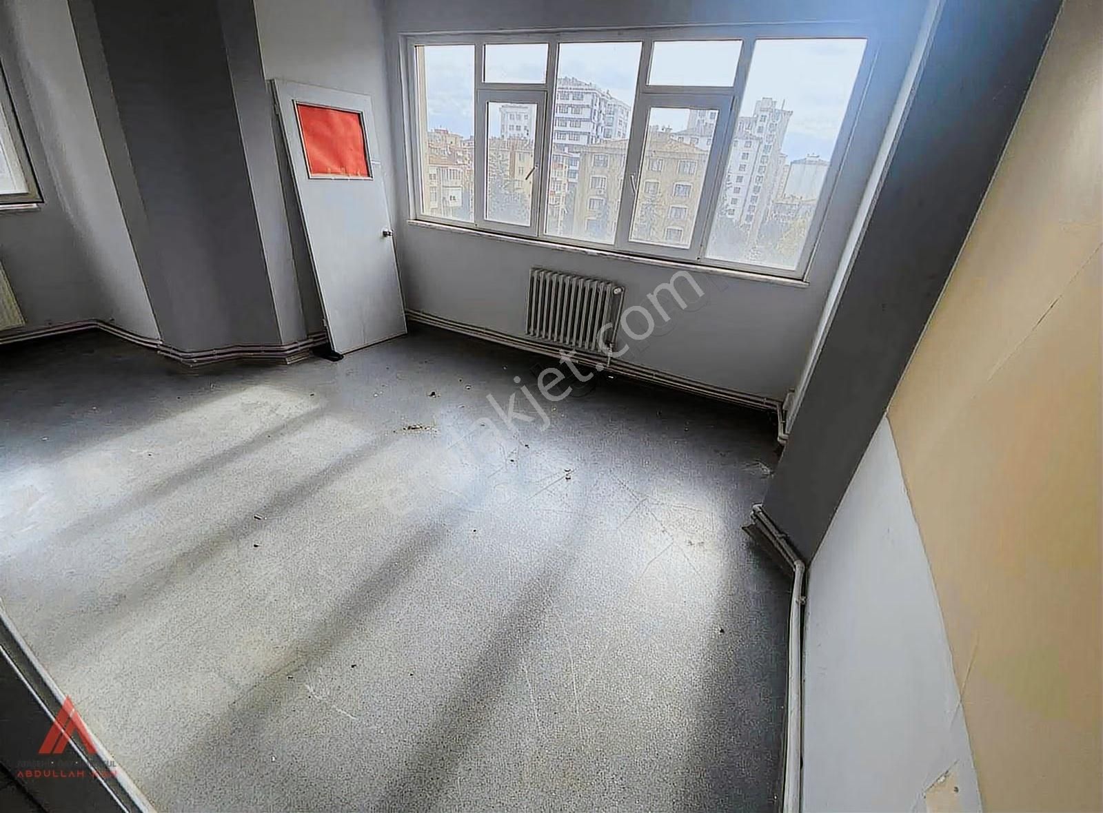 Kozyatağı Metroya Yürüme Mesafesinde Kiralık İş Yeri - Ofis Katı - Görsel 3