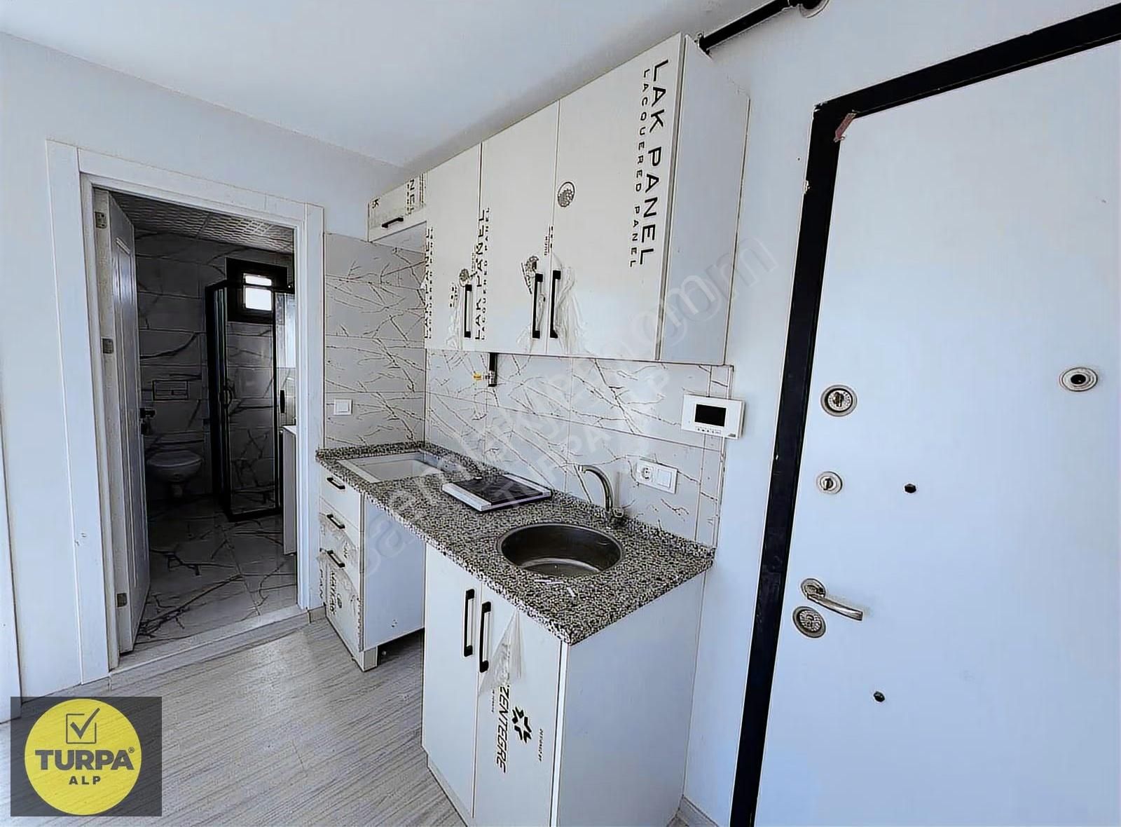 Buca Çamlıkule Mahallesinde Kiralık Sıfır 1+1 Daire - Görsel 17