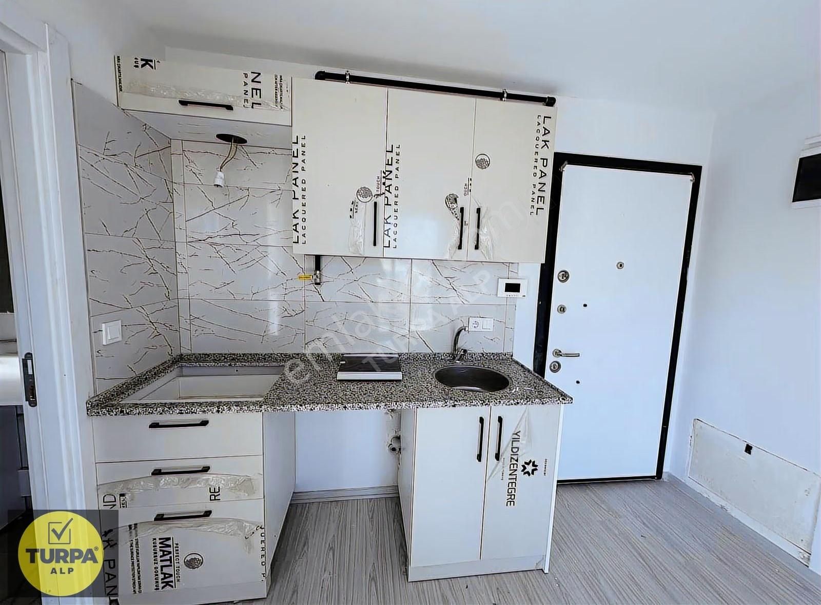 Buca Çamlıkule Mahallesinde Kiralık Sıfır 1+1 Daire - Görsel 6