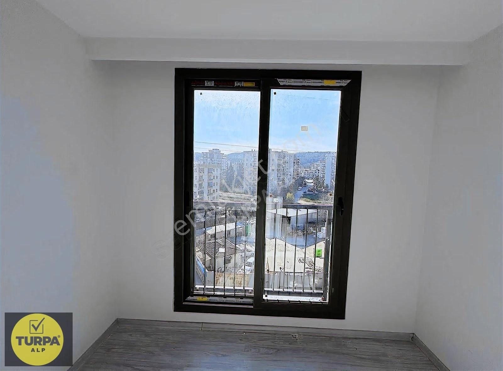 Buca Çamlıkule Mahallesinde Kiralık Sıfır 1+1 Daire - Görsel 5