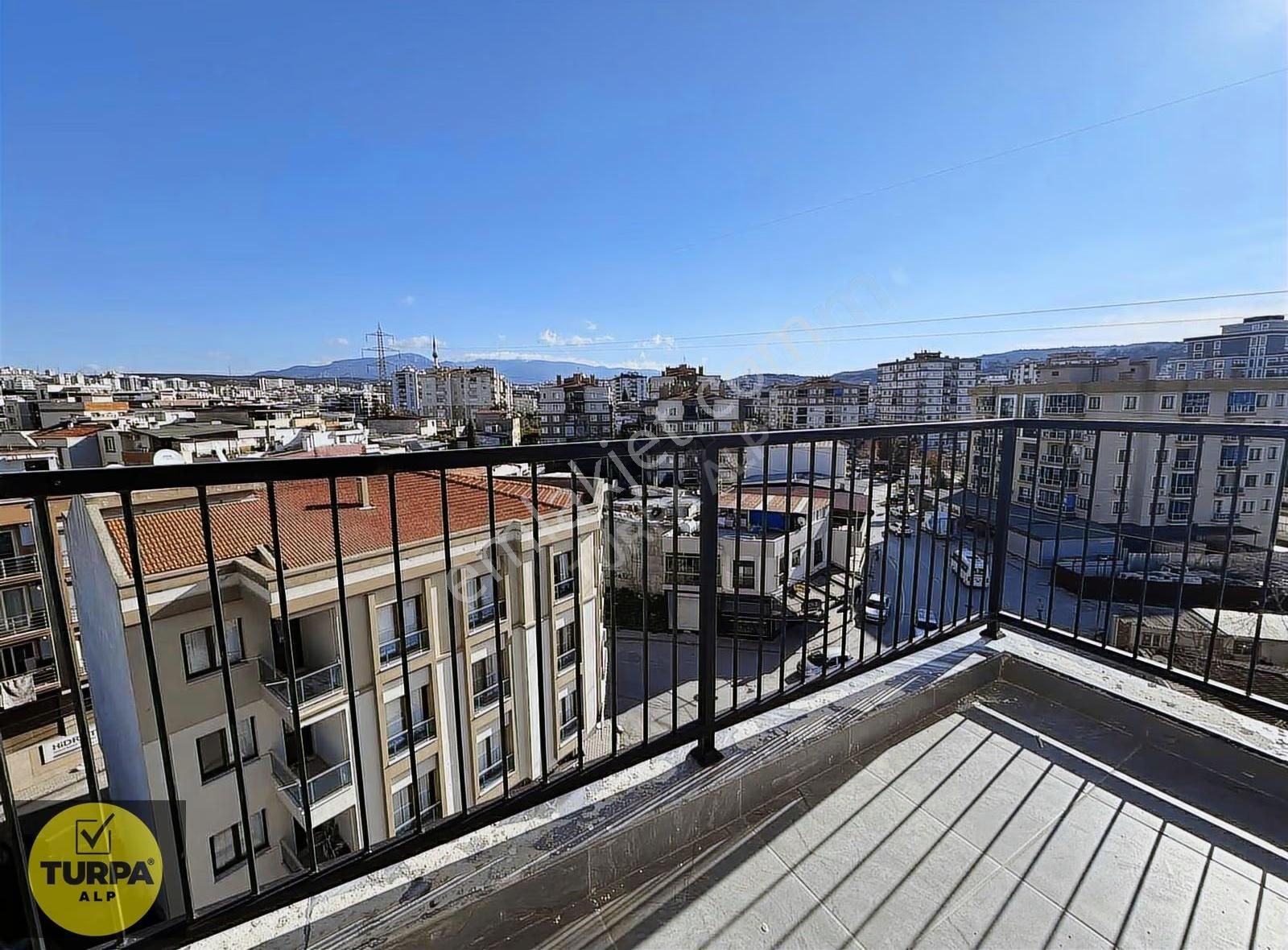 Buca Çamlıkule Mahallesinde Kiralık Sıfır 1+1 Daire - Görsel 9