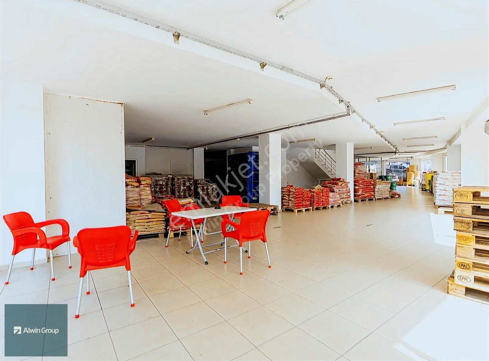 Alanya Merkez'de 1150 M2'lik Satılık Dükkan - Görsel 2