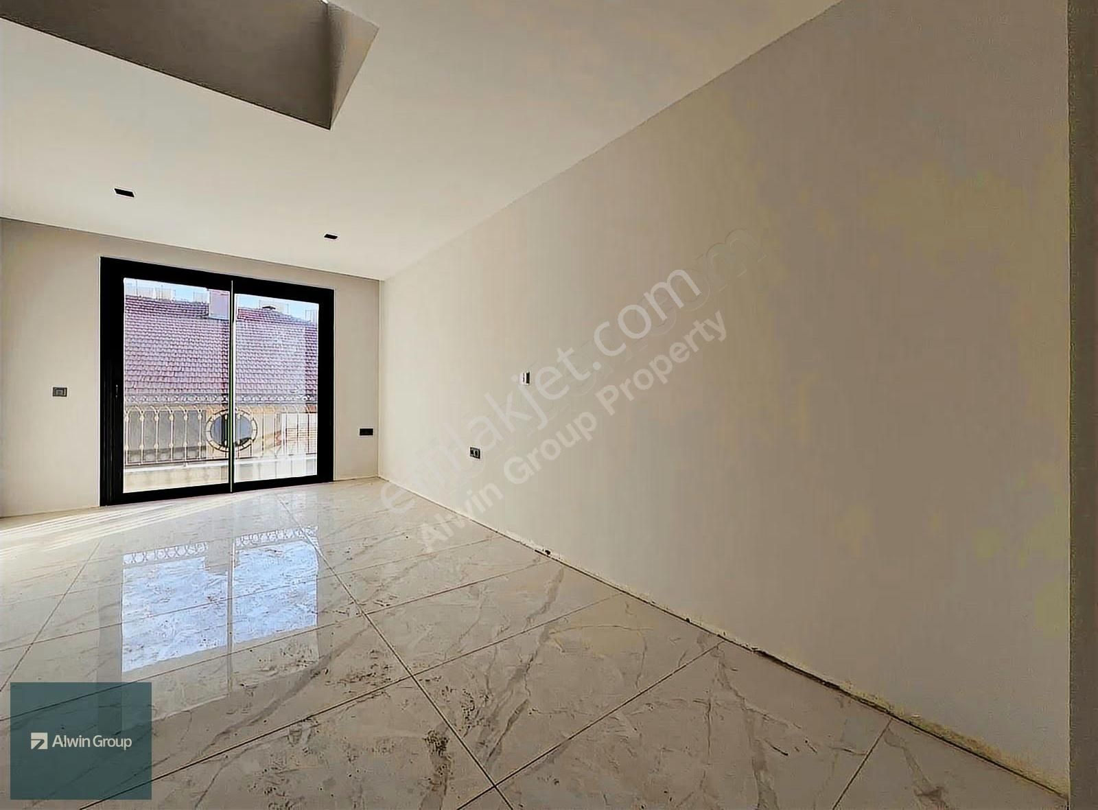 Alanya Merkezde Satılık 4+1 Dubleks - Görsel 3