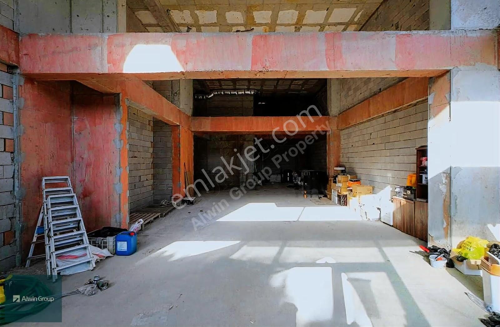 Alanya / Mahmutlar Barbaros Caddesinde Satılık 240 M2 Dükkan - Görsel 16
