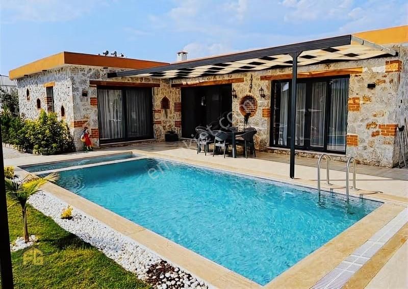 Fethiyede Uzun Dönem Kiralık 2+1 Villa - Görsel 12