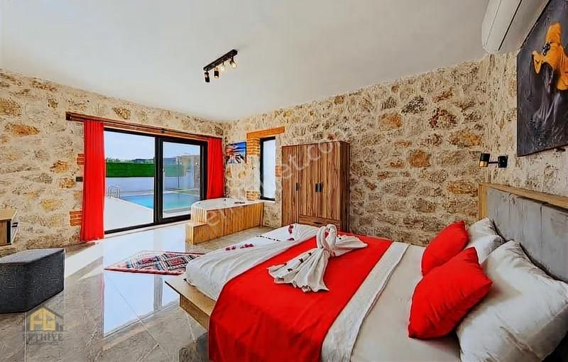 Fethiyede Uzun Dönem Kiralık 2+1 Villa - Görsel 17