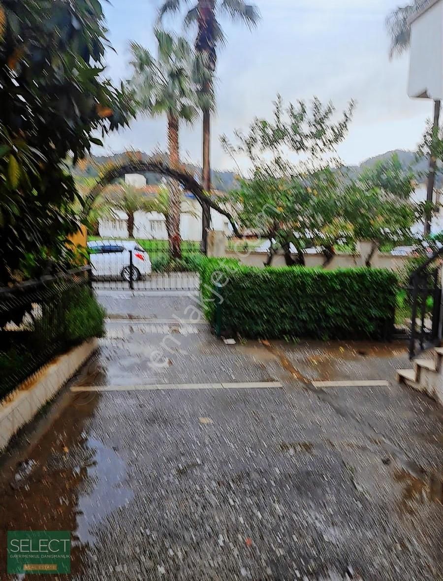 Marmaris Armutalan Merkezde Satılık Çift Cepheli 5+1 Triplex - Görsel 5