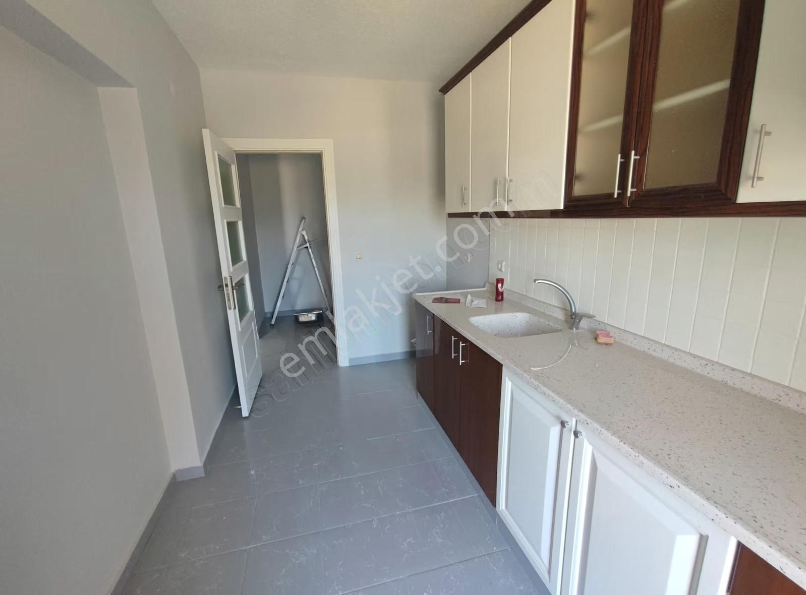 Gürsu Tokide Ferah Temiz Masrafsız Daire -artvin Emlak- - Görsel 9