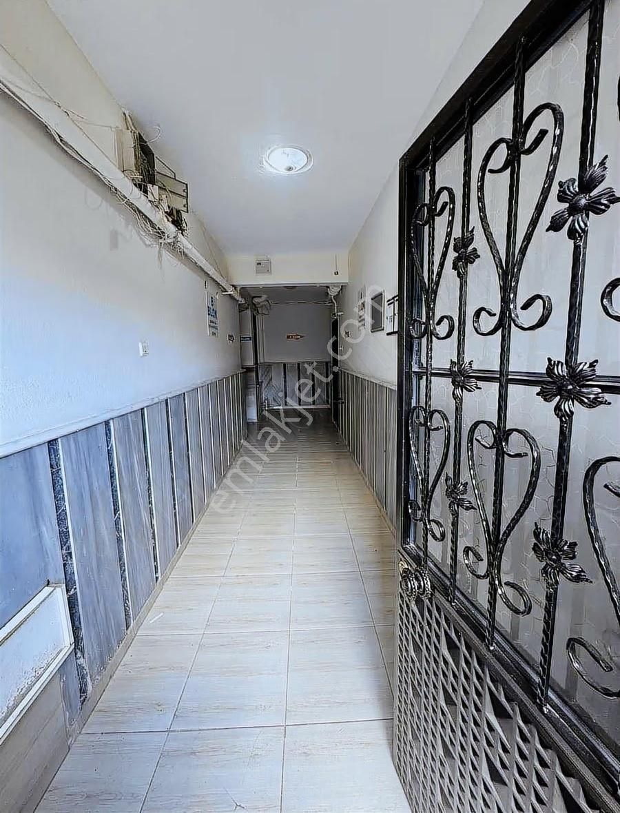 Tema Emlaktan Çarşı Merkezde Eşyalı Satılık 1+1 Daire - Görsel 5