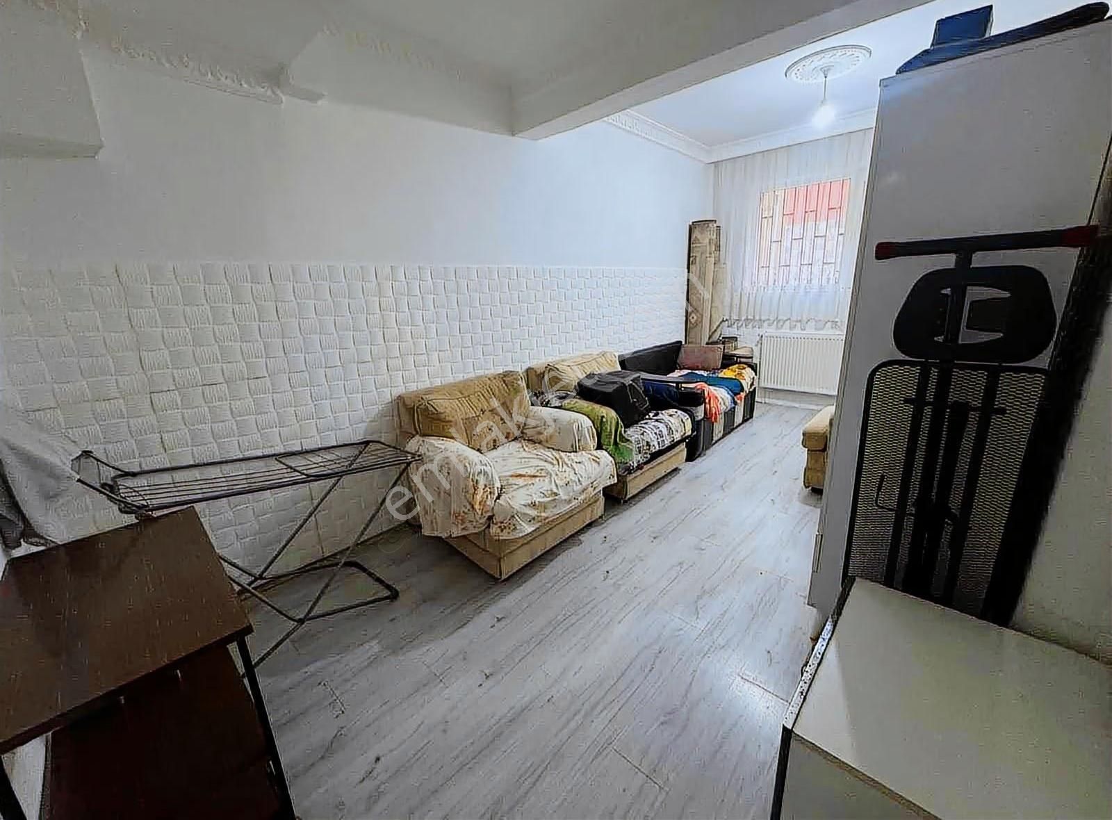 Tema Emlaktan Çarşı Merkezde Eşyalı Satılık 1+1 Daire - Görsel 3