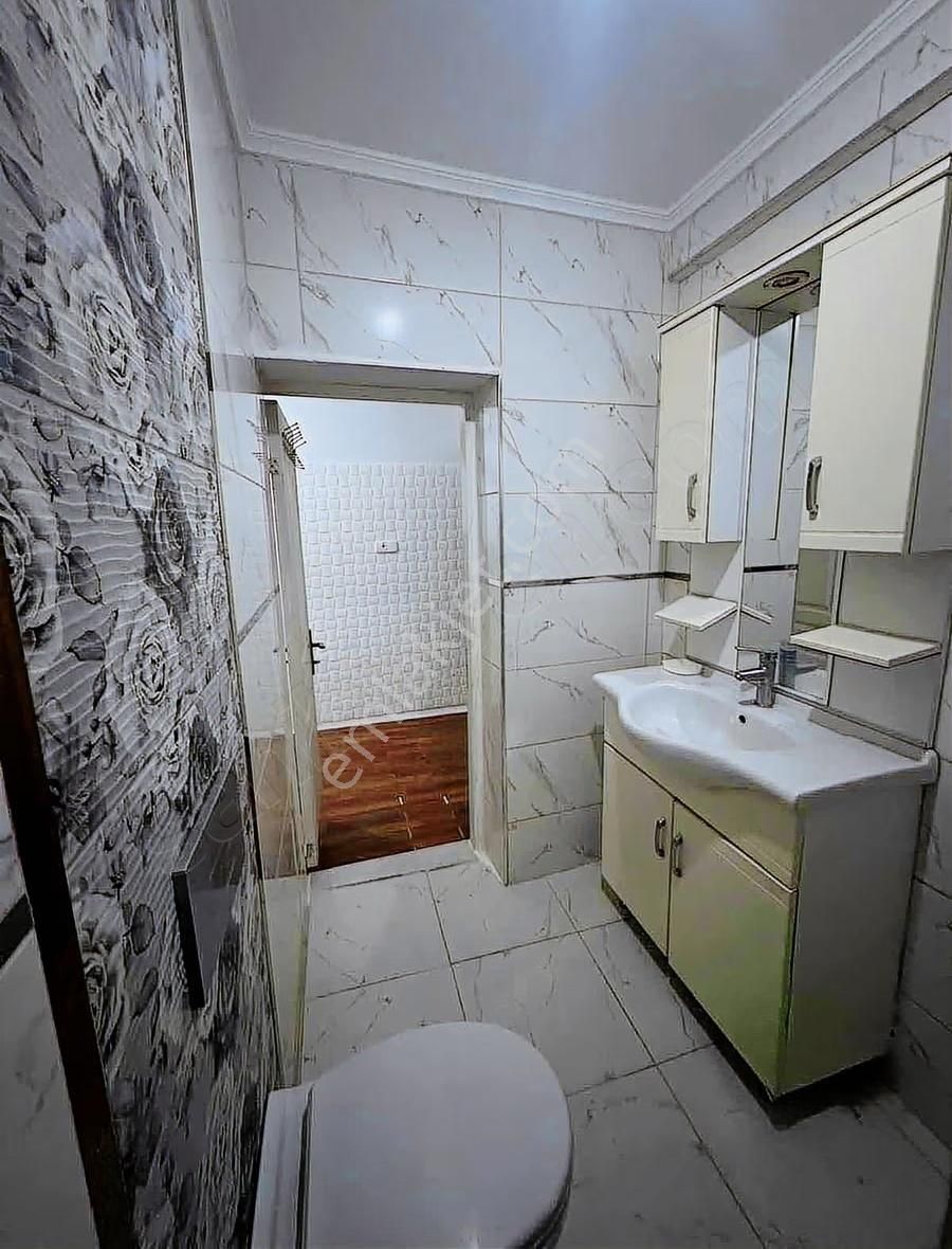 Tema Emlaktan Çarşı Merkezde Eşyalı Satılık 1+1 Daire - Görsel 23