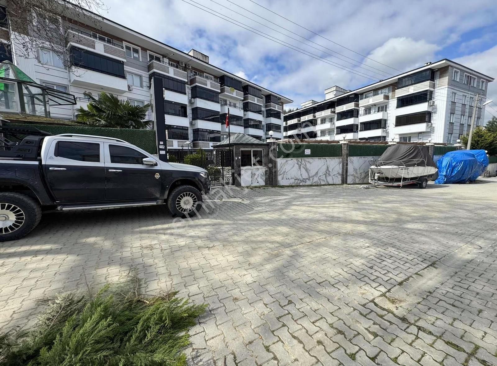 Tema Emlaktan Kumbağ Mah Burcudoğasitesi Eşyalısatılık 1+1 Daire