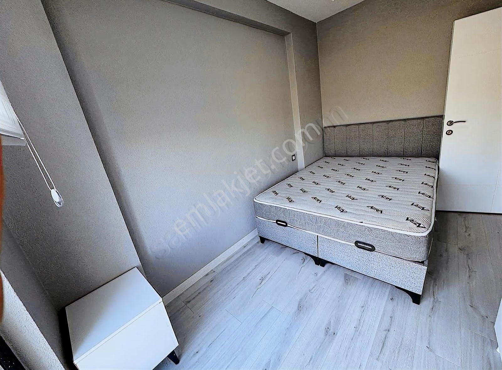 Tema Emlaktan Namıkkemal Mah Kiralık 1+1 Eşyalı Sıfır Daire - Görsel 11