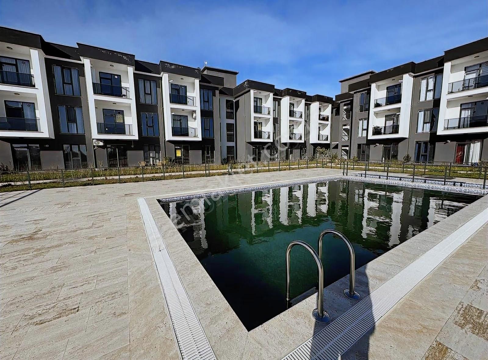 Tema Emlaktan Namıkkemal Mah Kiralık 1+1 Eşyalı Sıfır Daire