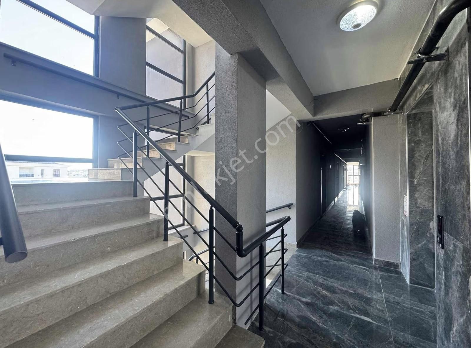 Tema Emlaktan Namıkkemal Mah Kiralık 1+1 Eşyalı Sıfır Daire - Görsel 26