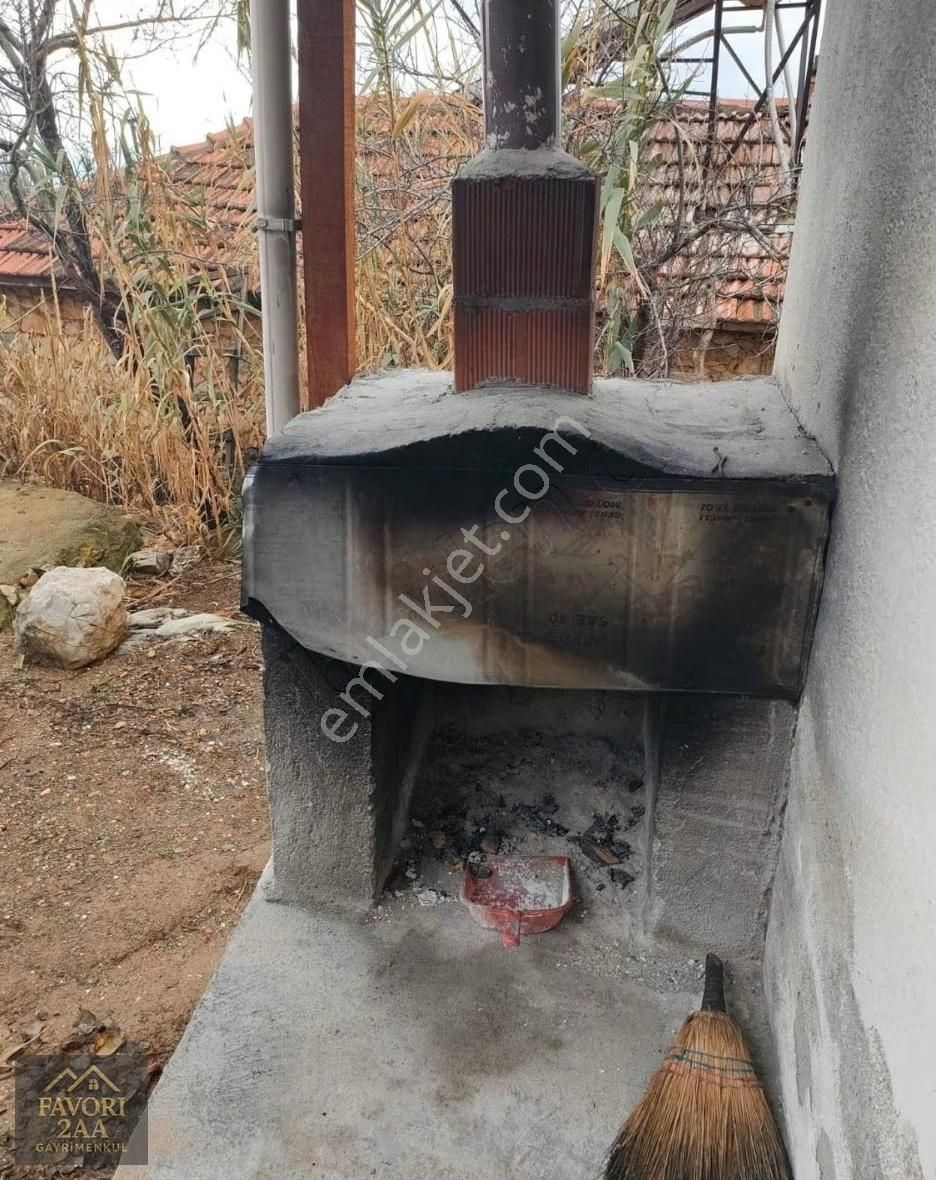 Bergama Çamoba Mah.satılık Ķöy Evi - Görsel 4