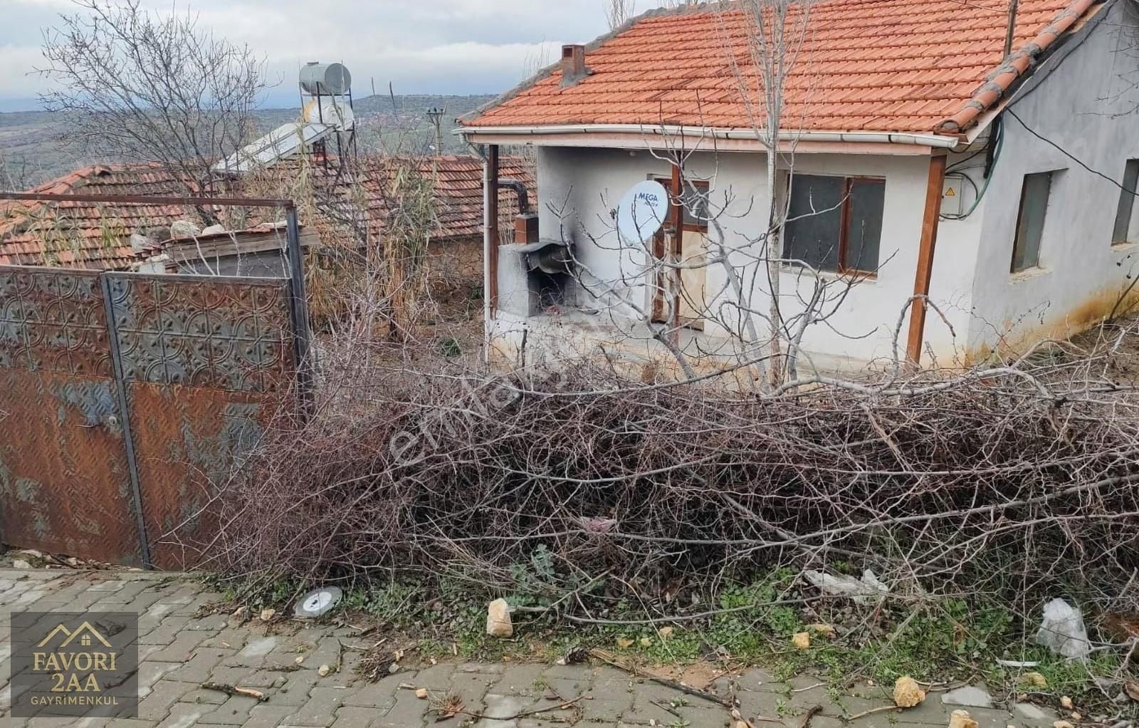 Bergama Çamoba Mah.satılık Ķöy Evi - Görsel 8