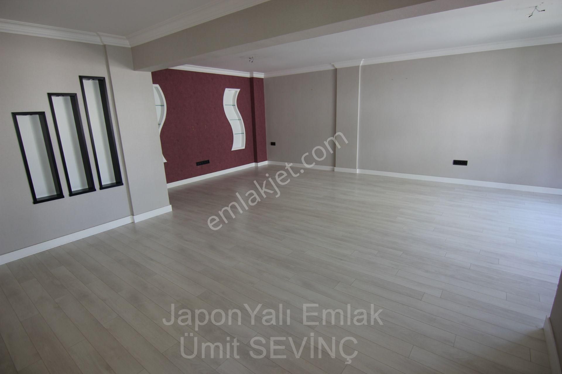 Otoparklı Güzelyalı Yarma Yakını 3+1 Tadilatlı Ara Kat Kiralık Daire - Görsel 6