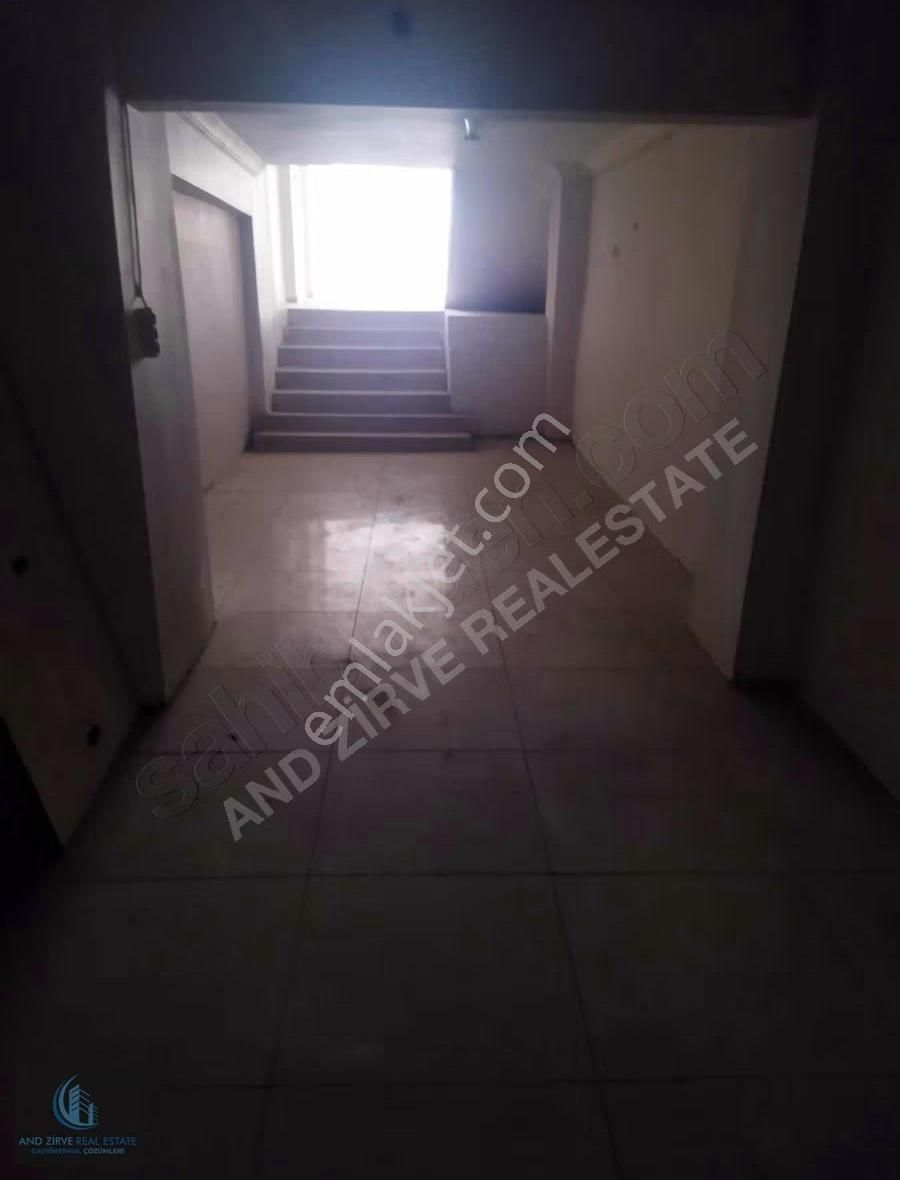 Mersin Çarşı Akdeniz Mehmet Akif Ersoy Cad.üzeri Satılık İşyeri - Görsel 3