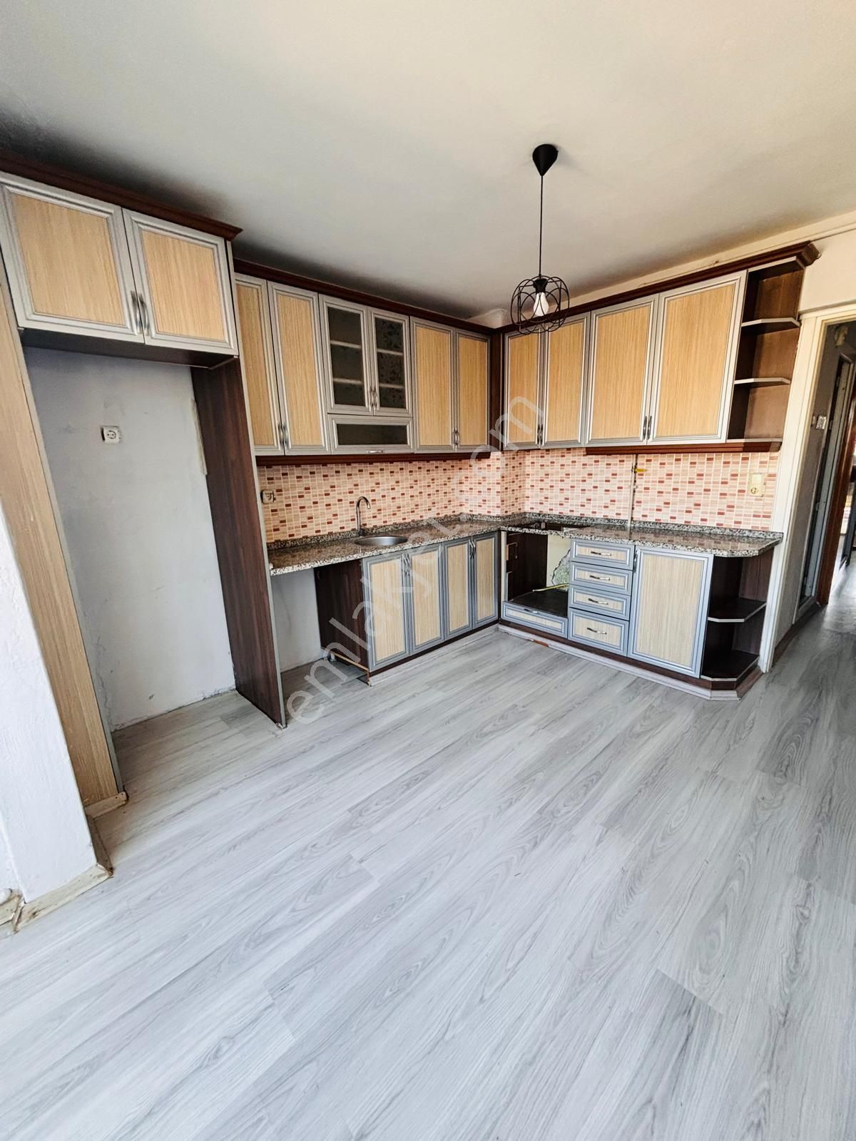 Ortak Emlak’tan Çarşıya Yakın Konumda Doğalgazlı Kiralık 3+1 Daire - Görsel 16