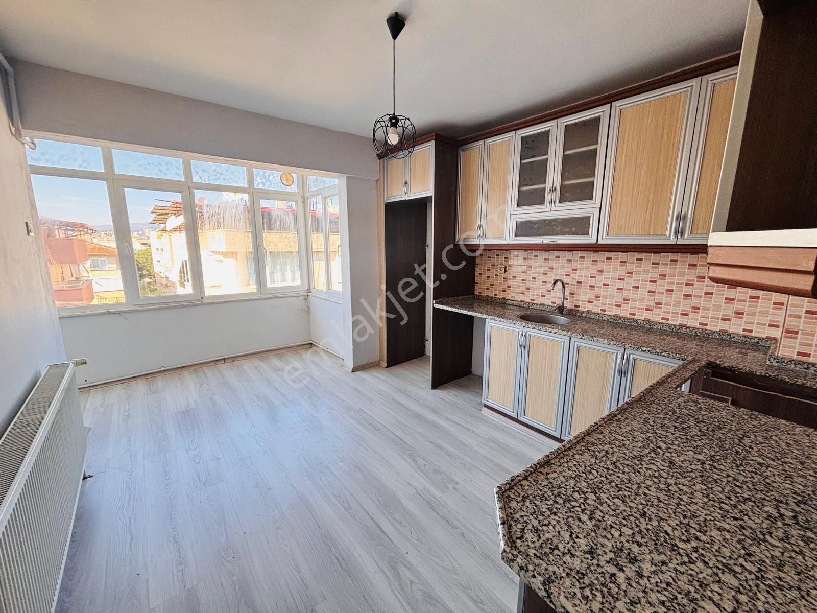 Ortak Emlak’tan Çarşıya Yakın Konumda Doğalgazlı Kiralık 3+1 Daire - Görsel 17