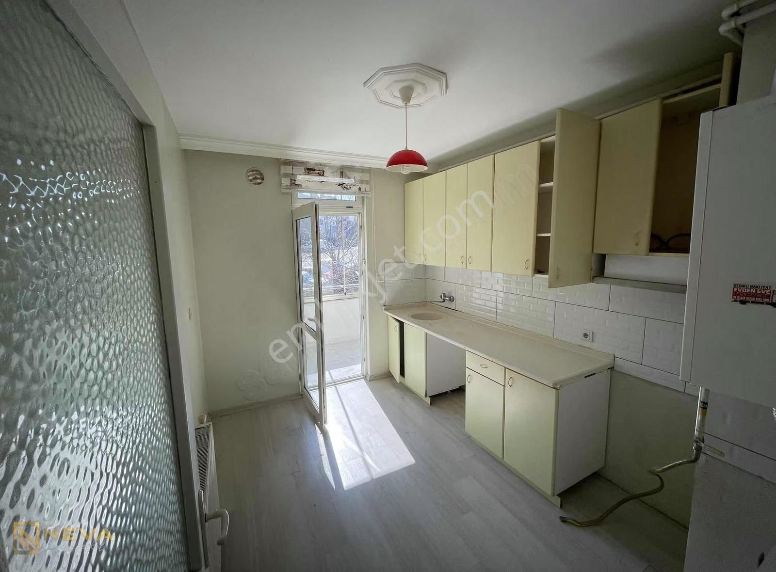 Camili'de Kiralık 2+1 Daire - Görsel 5