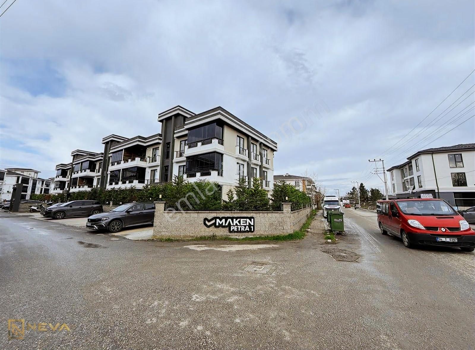 Serdivan Yazlık Mahallesinde Kiralık 3+1 130 M2 Bahçeli Daire. - Görsel 12