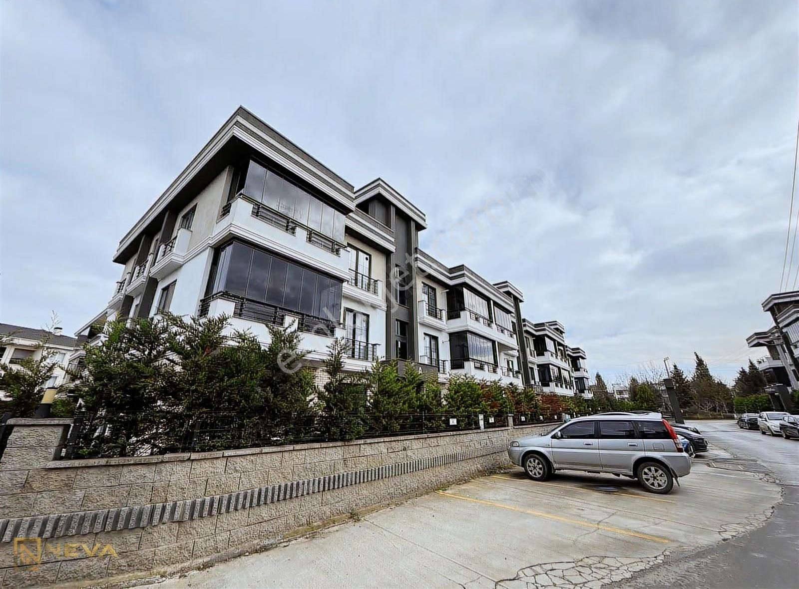 Serdivan Yazlık Mahallesinde Kiralık 3+1 130 M2 Bahçeli Daire. - Görsel 25