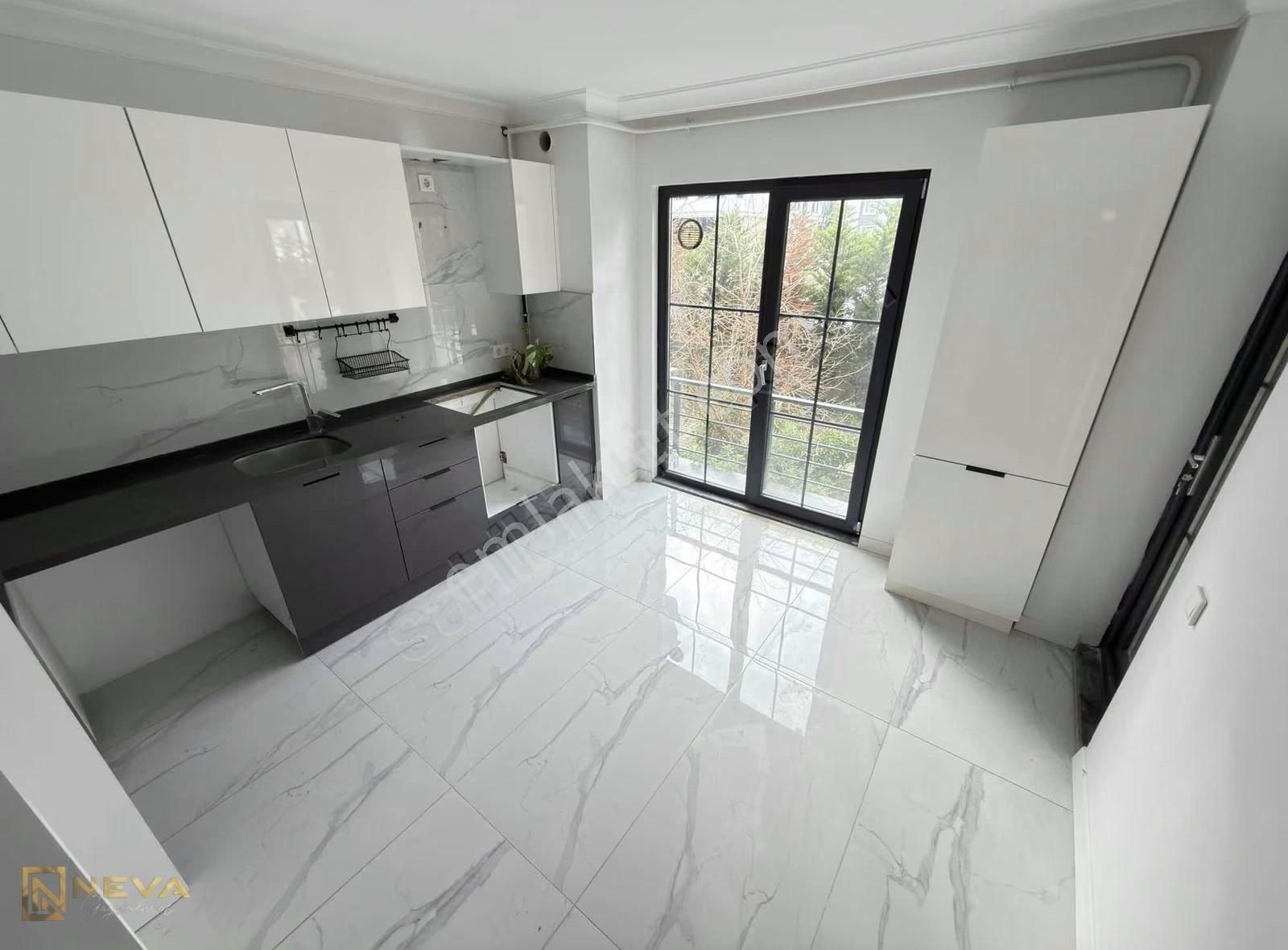 Serdivan Yazlık Mahallesinde Kiralık 3+1 130 M2 Bahçeli Daire. - Görsel 24