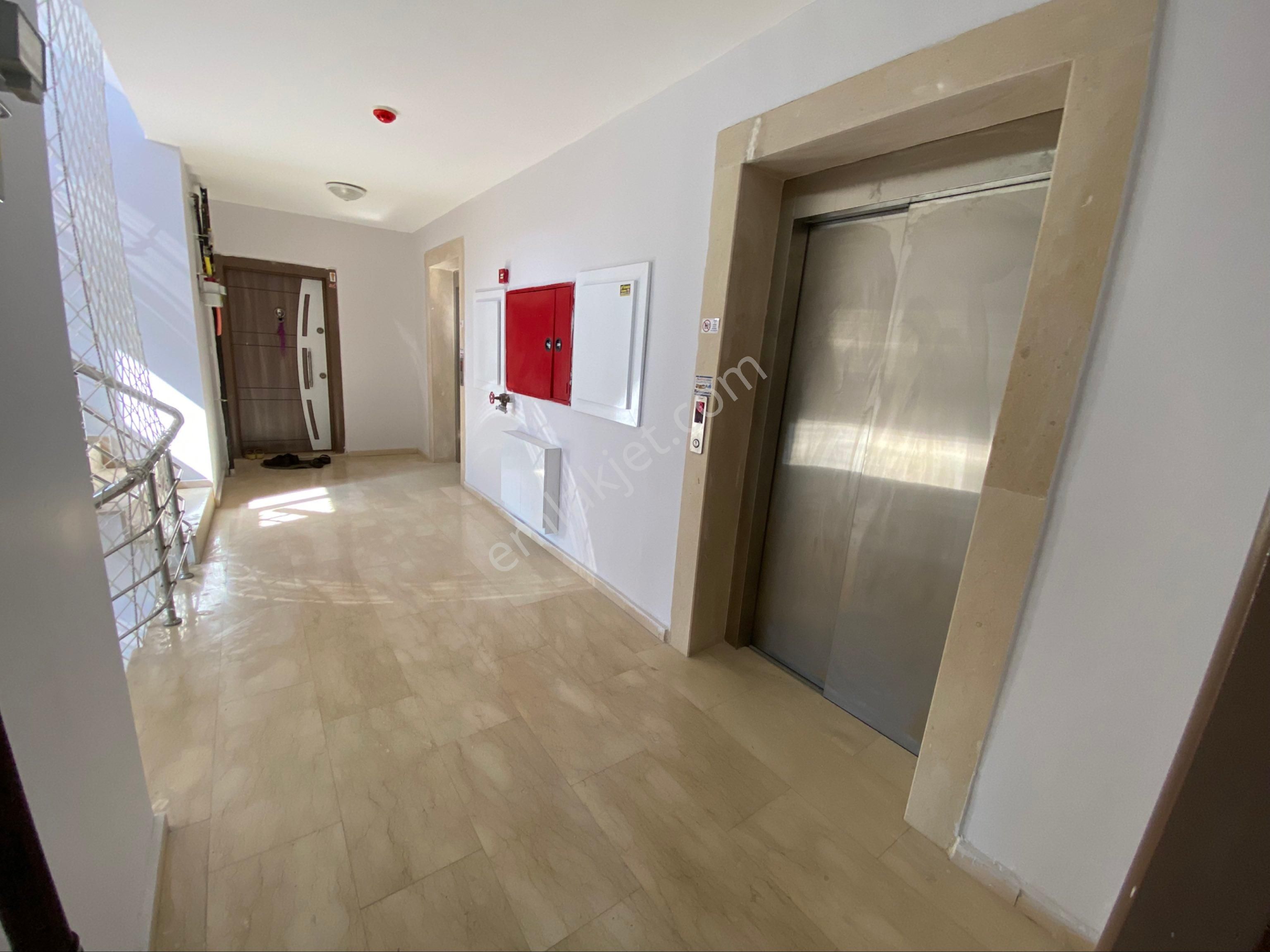 Atc'den Çarkıpare'de Stadyum Karşısı Sınırsız Kredili İskanlı-kombili 3+1 Satılık Daire - Görsel 32