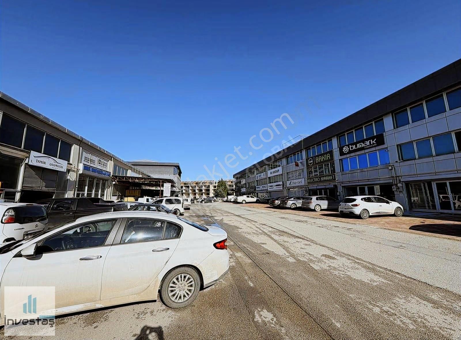 Nilüfer Ticaret Merkezi 400 M2 Kullanıma Hazır Satılık Dükkan - Görsel 16