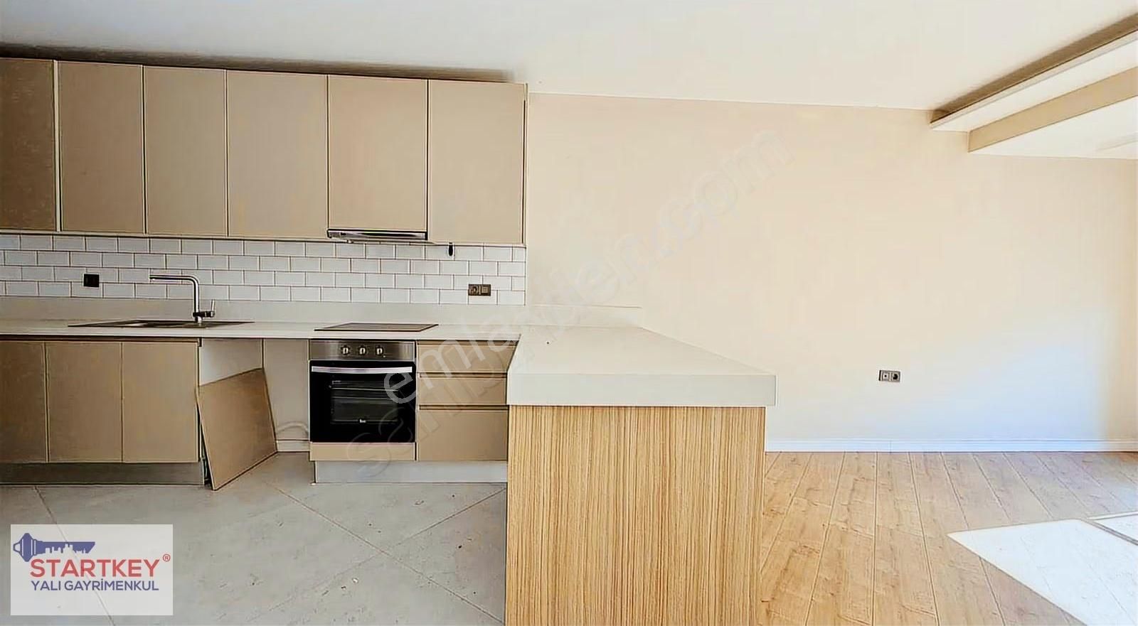 Bostanlı Şehitler Bulvarı'nda Ara Kat Kiralık 1+1 Daire - Görsel 17