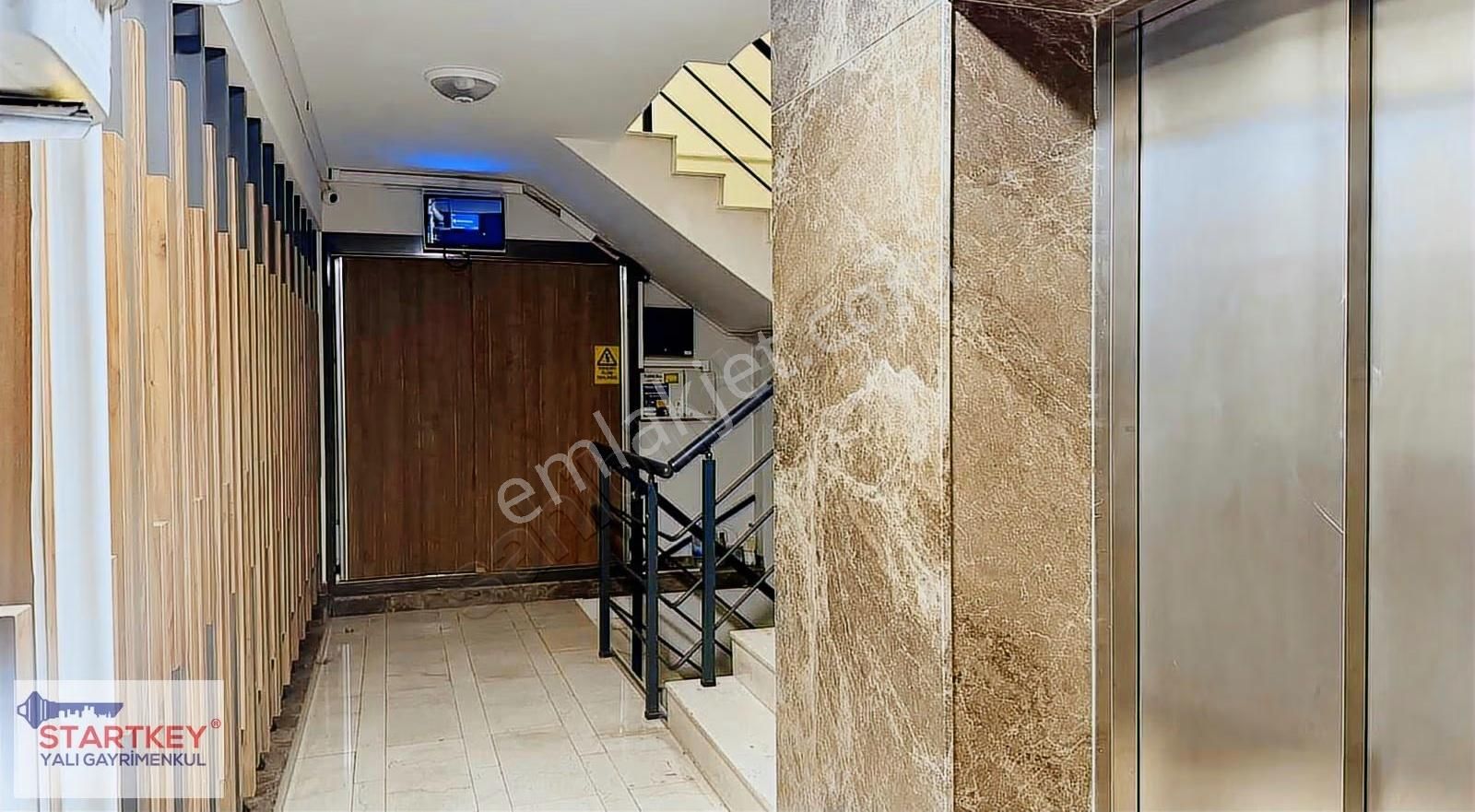 Bostanlı Şehitler Bulvarı'nda Ara Kat Kiralık 1+1 Daire - Görsel 3