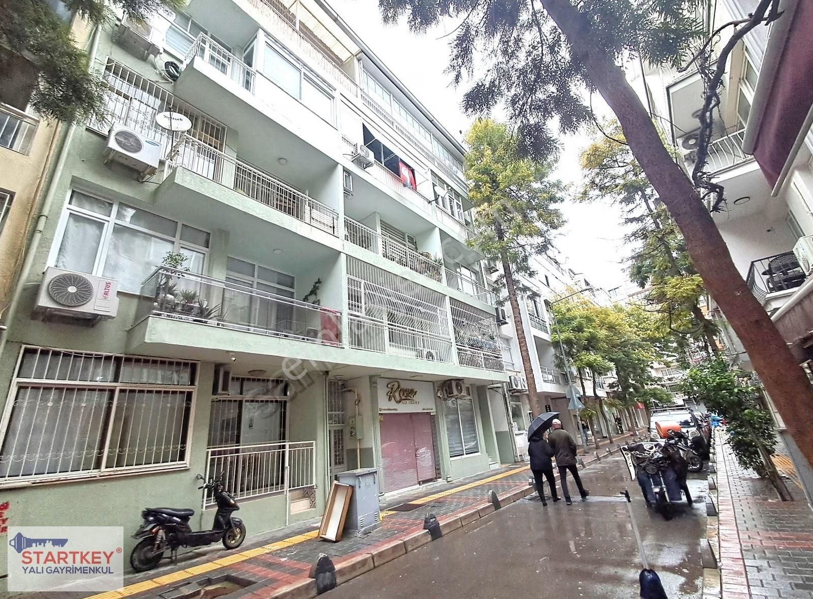 Alsancak Talatpaşa Bulv Paraleli Satılık 3+1 Zemin Kat Daire - Görsel 32