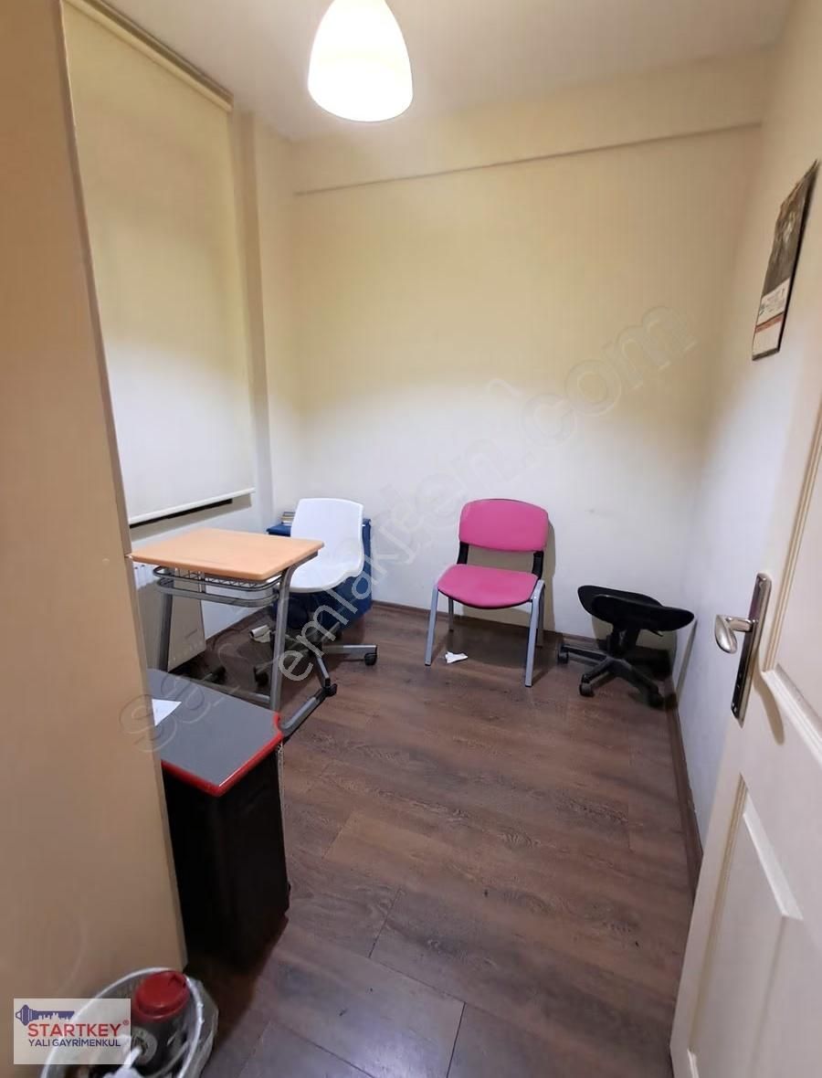 Alsancak Talatpaşa Bulv Paraleli Satılık 3+1 Zemin Kat Daire - Görsel 9