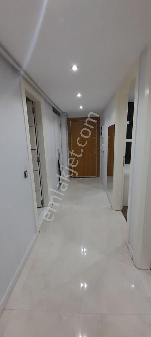 Ender Uysal Gayrimenkulden Üniversiteye Çok Yakın 2+1 Klimalı Asansörlü Lüx Kiralık Apart - Görsel 4