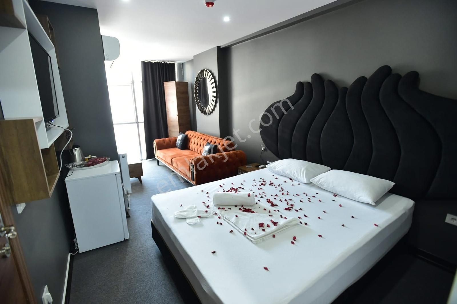 Gaziosmanpaşa Yeni Açılan Ultra Lüx Konforlu Jakuzili Ve Havuzlu Günlük Kiralık Daireler - Görsel 18