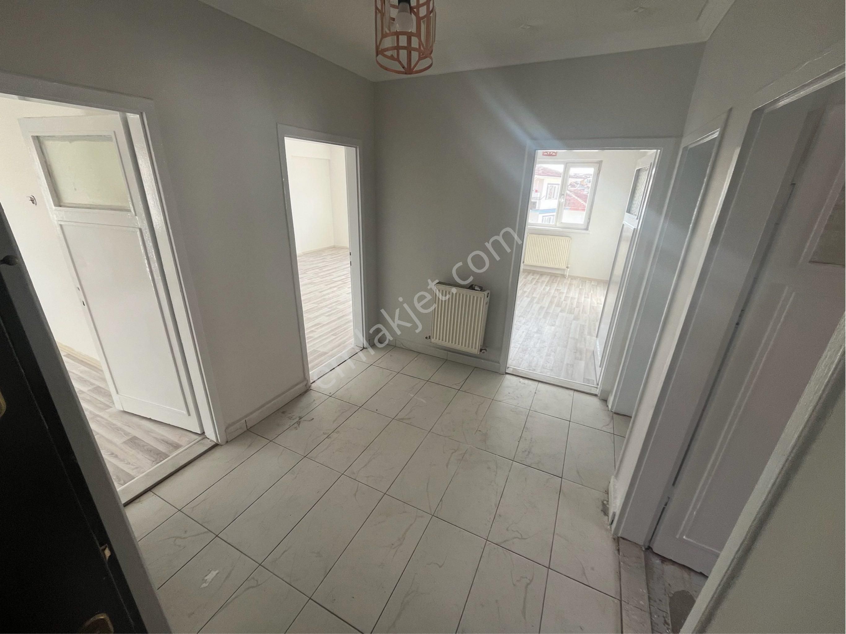 Akşemsettin Mah. Yapılı Salon Bağımsız 3+1 Kiralık Fırsat Daire. - Görsel 26